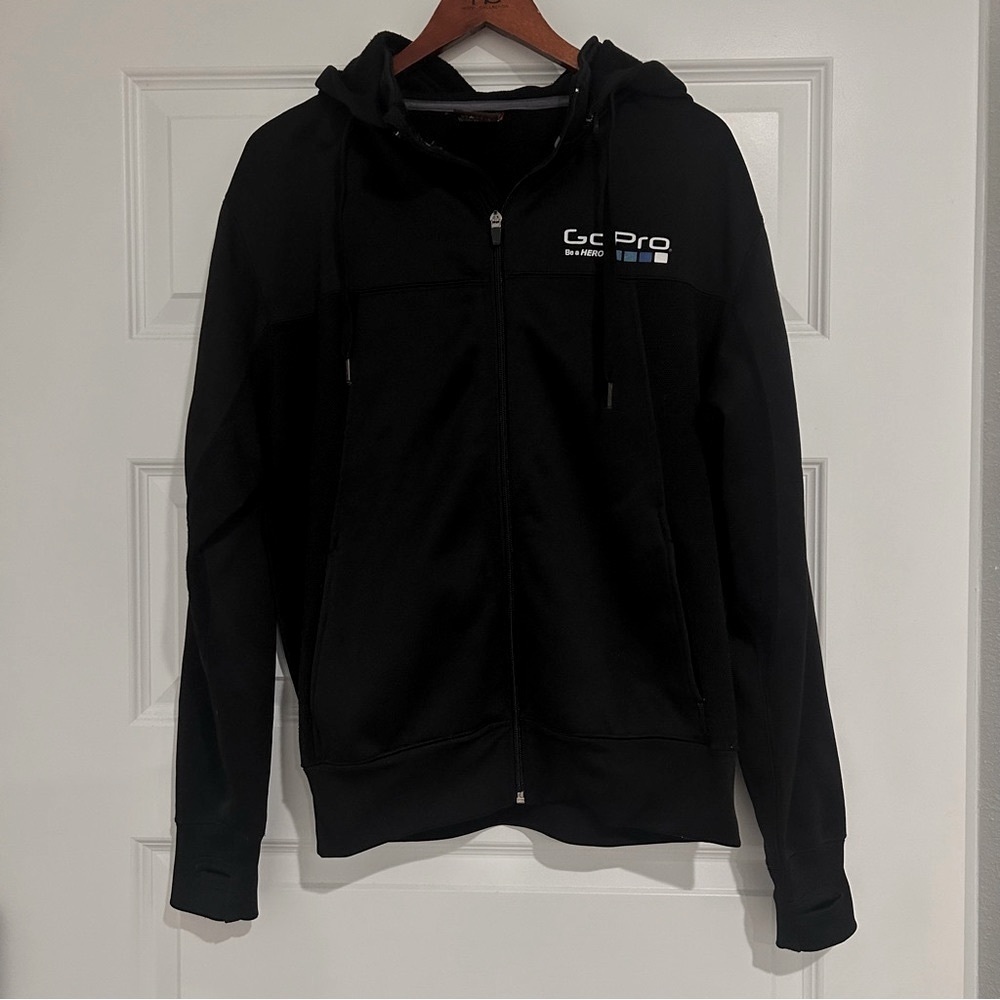 GoPro Zip-Up Jacket with Hood and Thumb Holes Size Small
